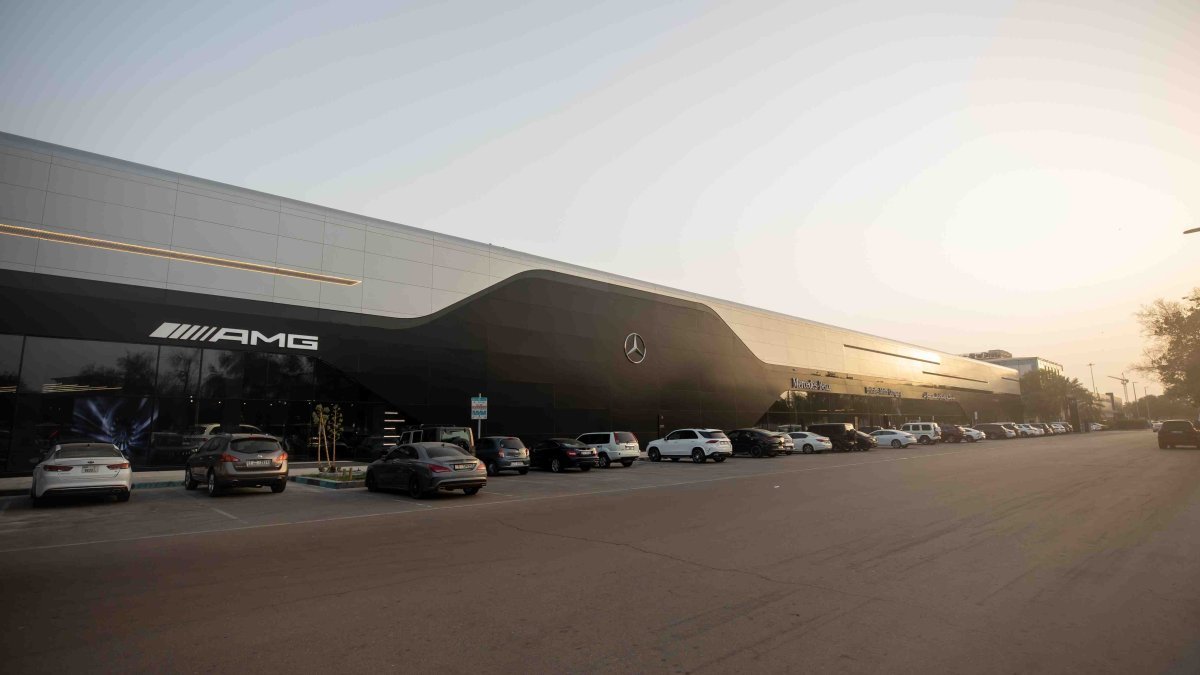Tesla Confirms Entry into Middle East Market, Starting with UAE