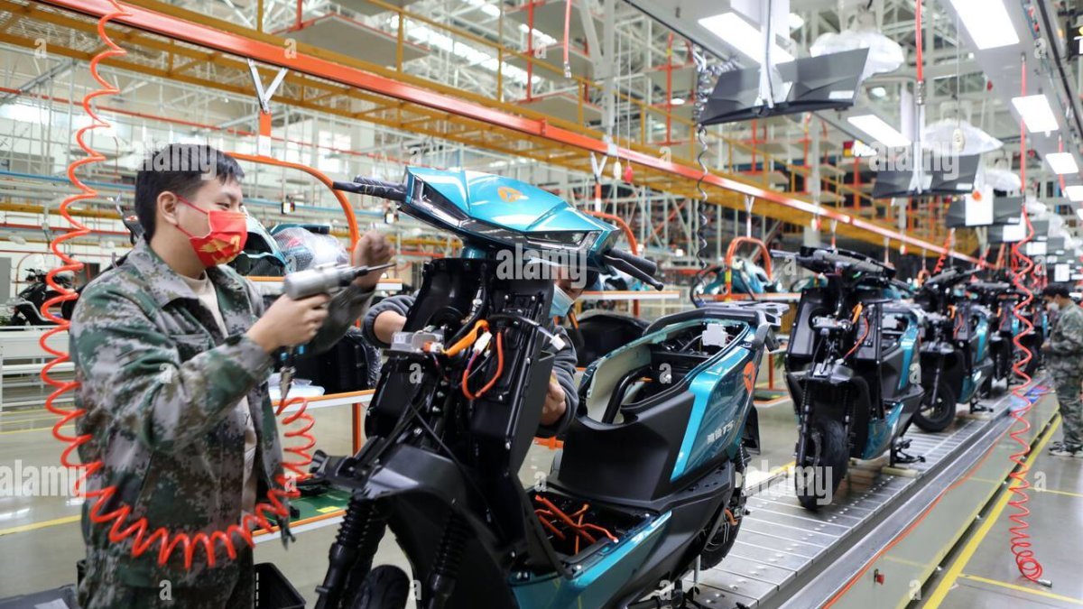 BMW F 450 GS Production Version Leaks with Key Changes from Prototype