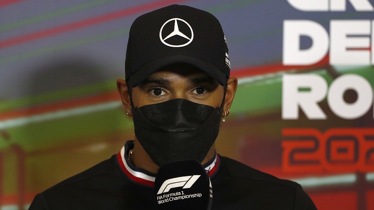 Ex-Haas Principal Doubts Hamilton's Ferrari Title Hopes