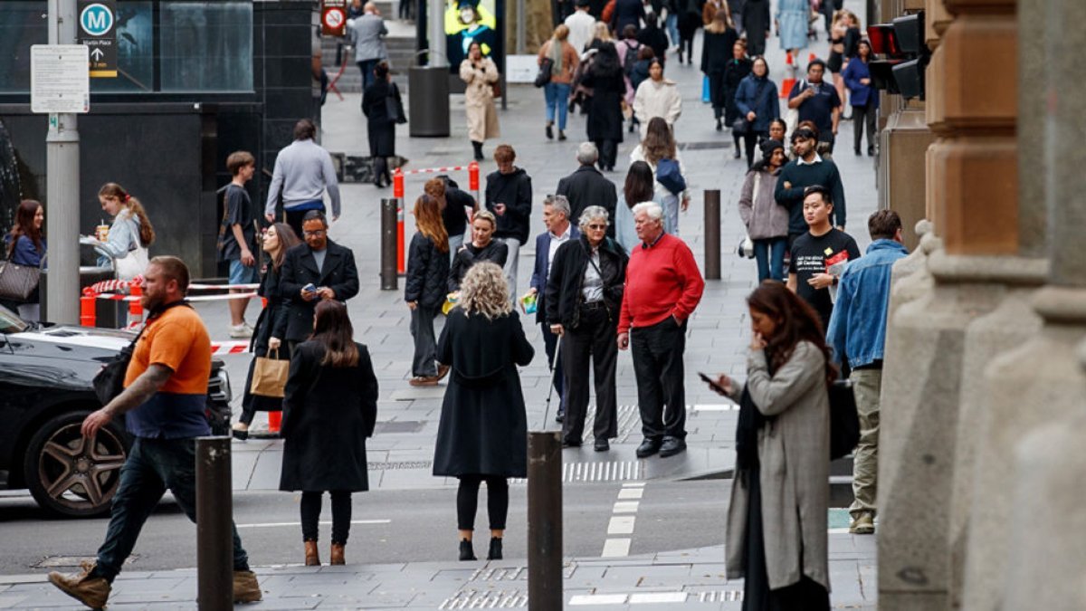 Fed Governor Barr Signals Rate Hike Readiness Amid Persistent Inflation